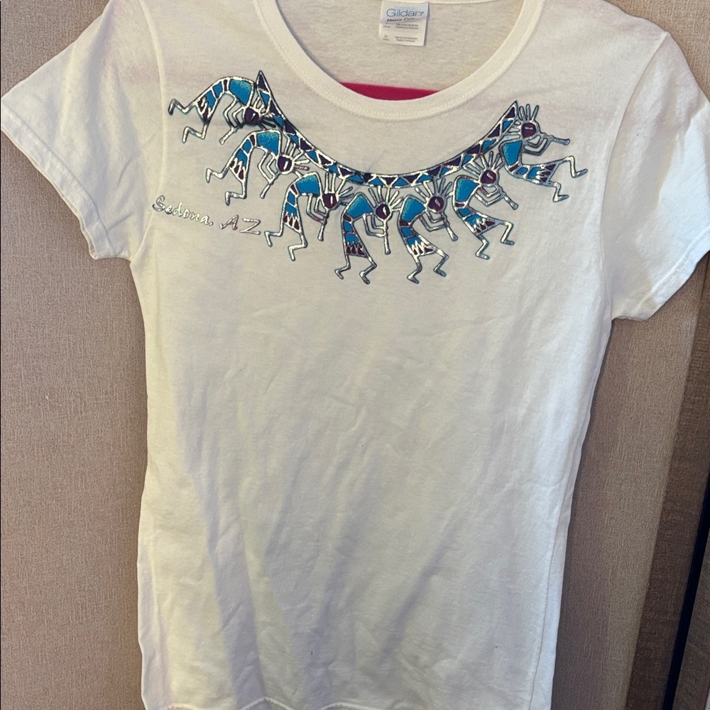 Sedona White native inspired Graphic T-Shirt with Blue and Black Design small